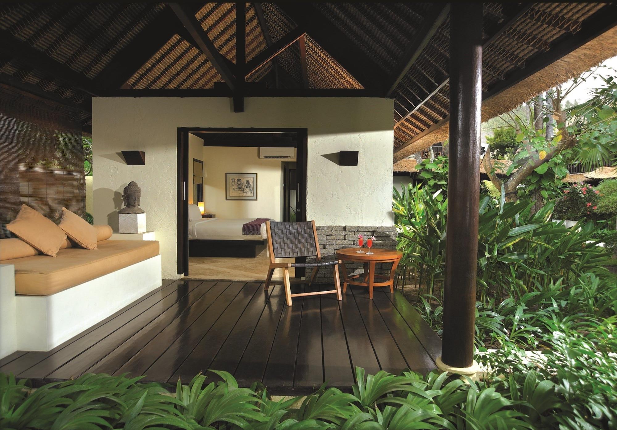 Qunci Villas Hotel Mangsit Exterior foto