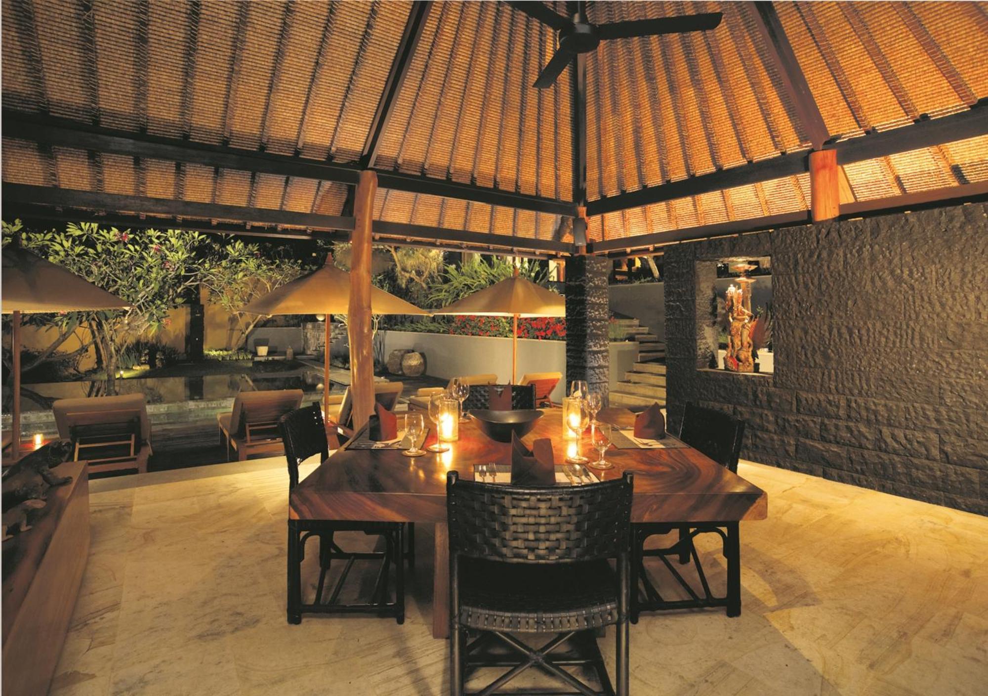 Qunci Villas Hotel Mangsit Exterior foto