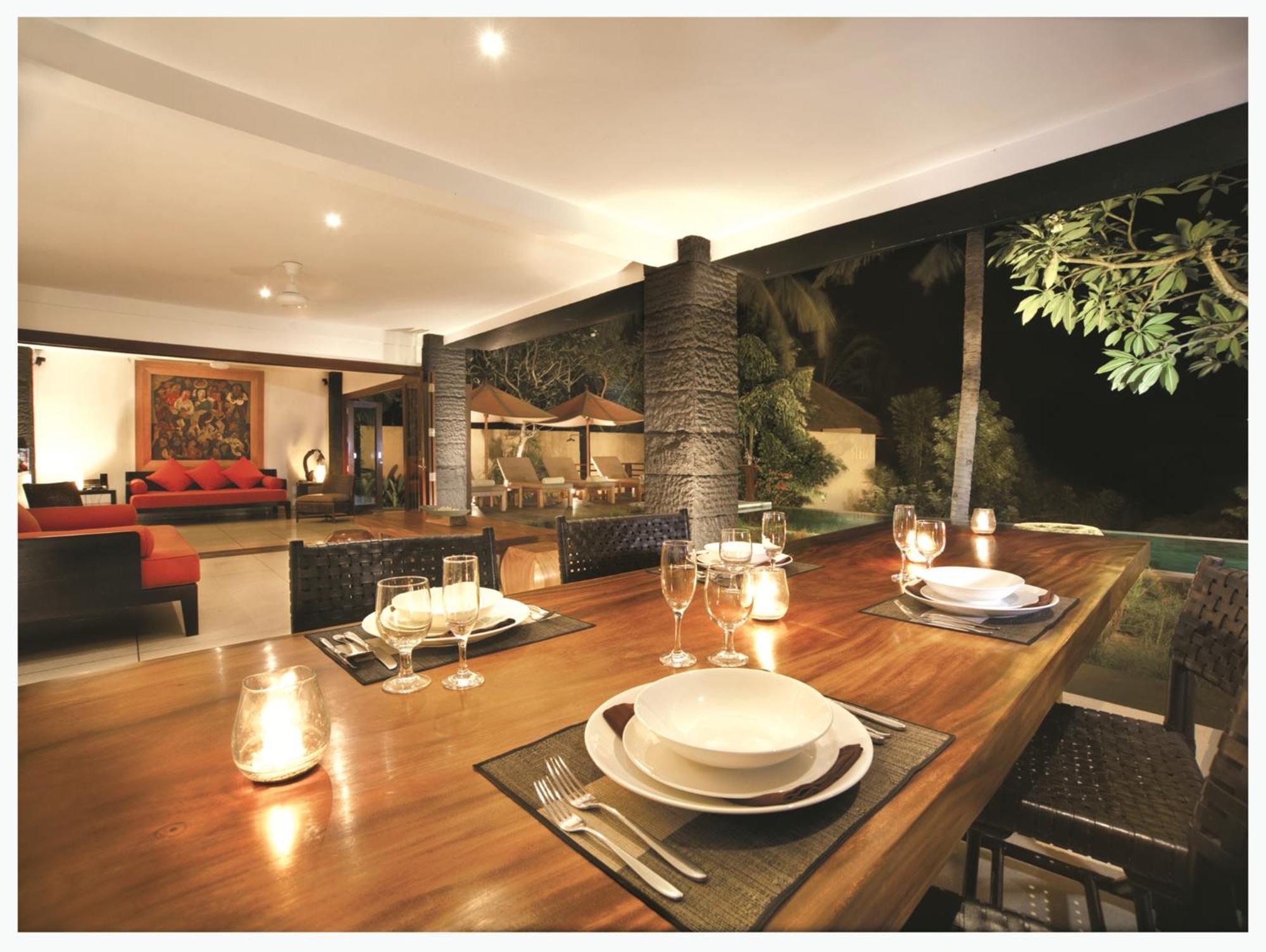 Qunci Villas Hotel Mangsit Exterior foto