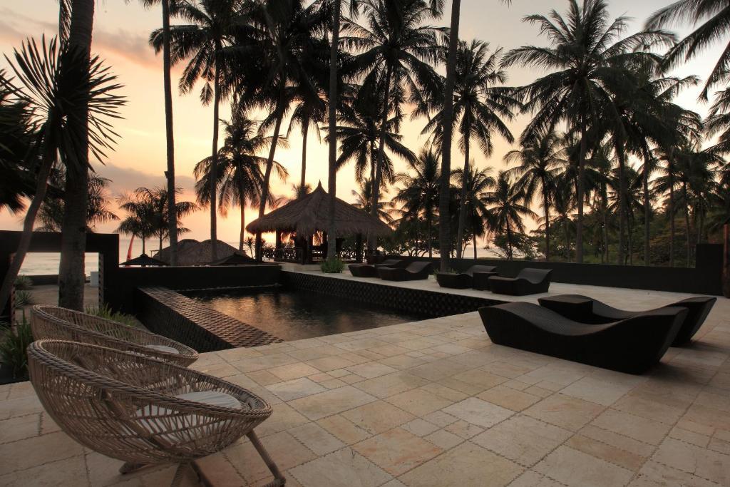 Qunci Villas Hotel Mangsit Exterior foto